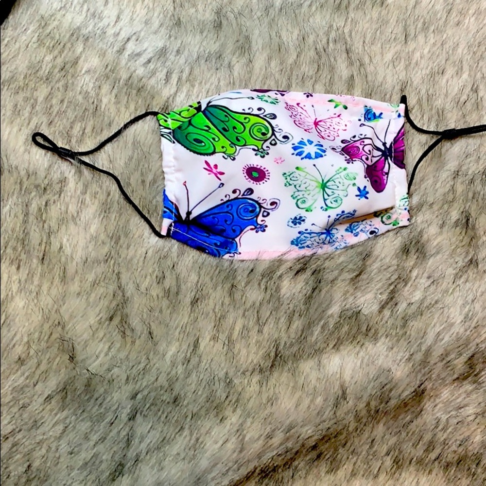 White with Butterflies Filter Pocket Mask Kit